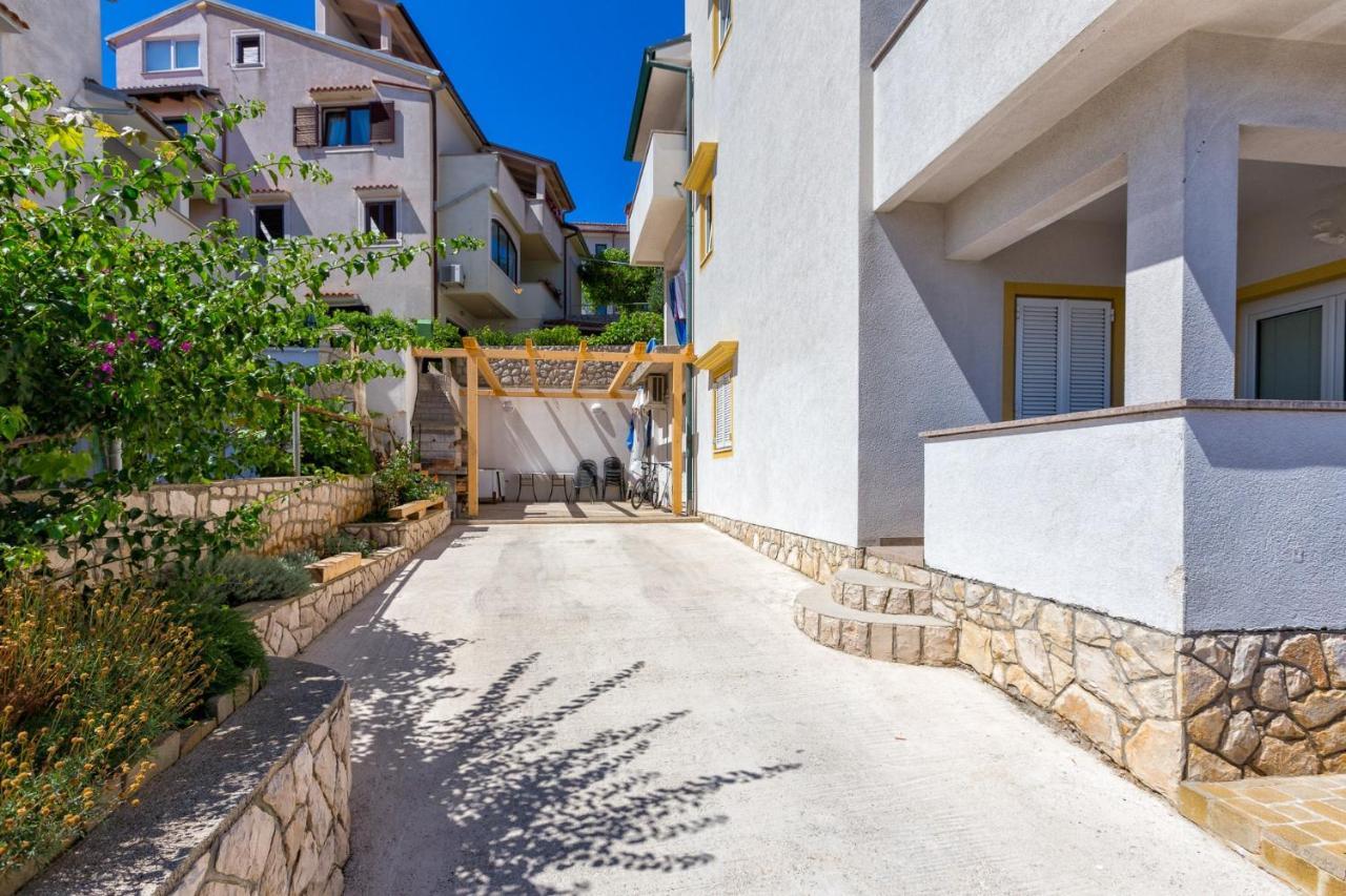 Apartments With A Parking Space Mali Losinj Luaran gambar